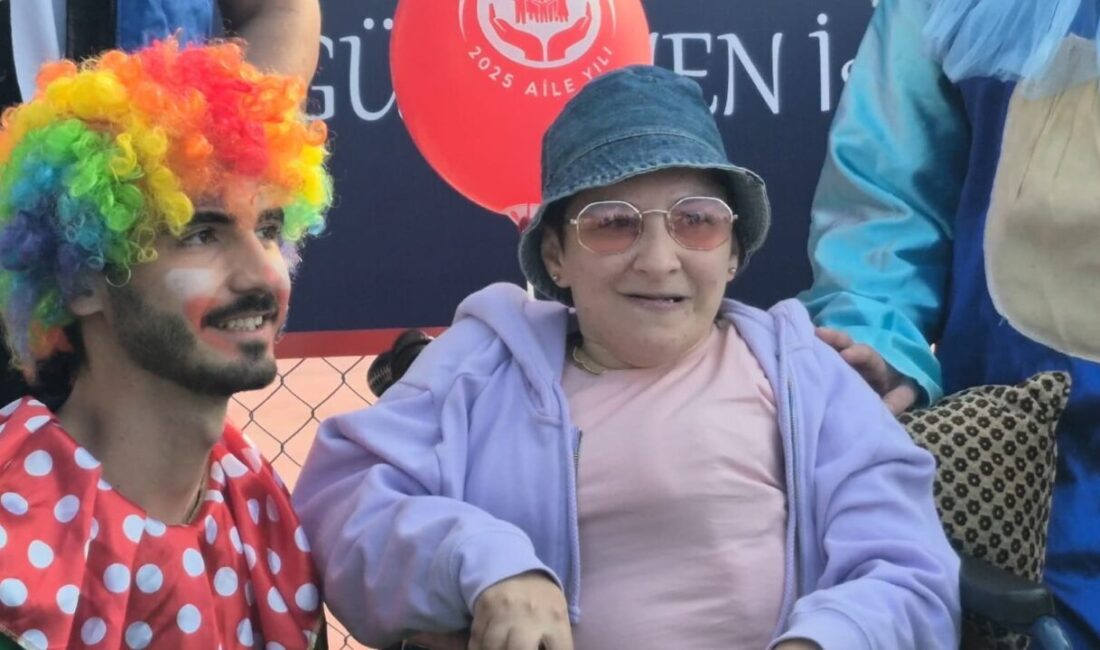 Bartın’da Engelliler Haftası ve Aile Günü nedeniyle düzenlenen şenlikte, özel