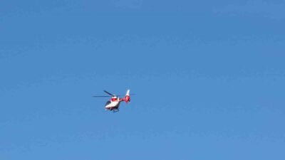 Bahçesaray ilçesinde solunum yetmezliği yaşayan 77 yaşındaki hasta, helikopter ambulansla