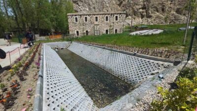 Van Gölü’nün endemik türü olan inci kefalleri, üreme döneminin başlamasıyla