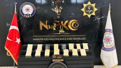 Van’ın Gevaş ilçesinde durdurulan bir araçta yapılan aramada 16 kilo