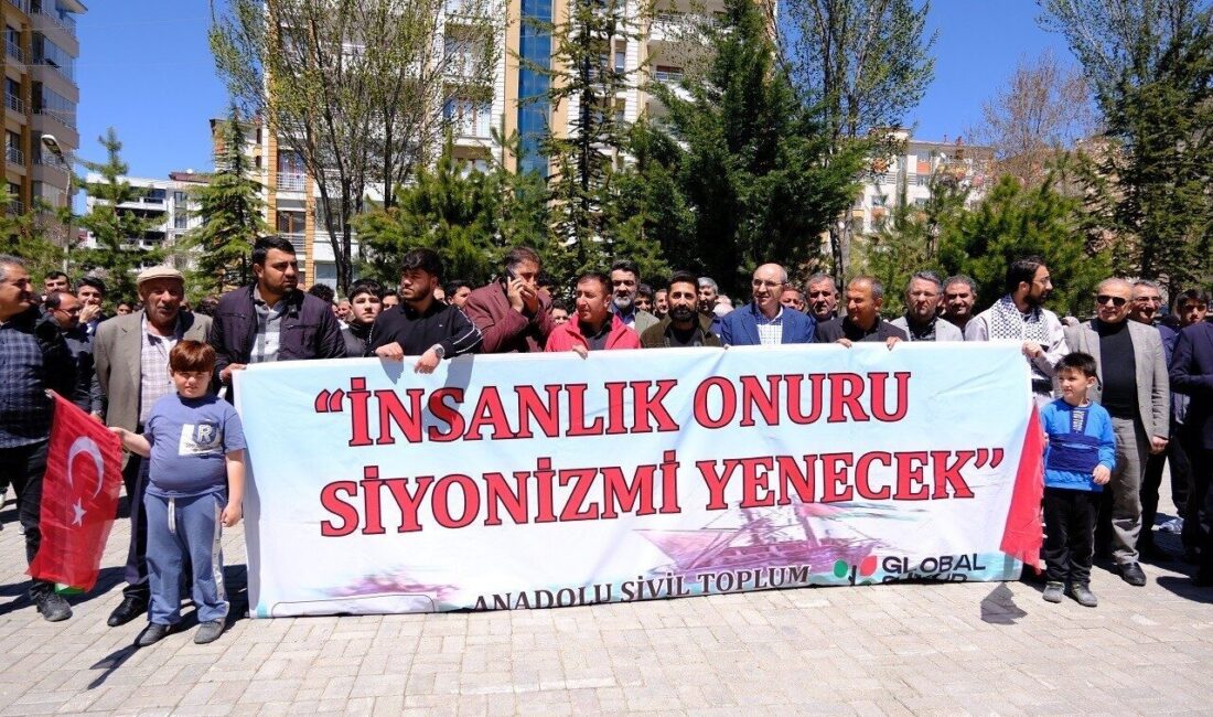 Gazze’deki ablukayı kırmak amacıyla yola çıkan Sumud Filosu’na yönelik müdahale,