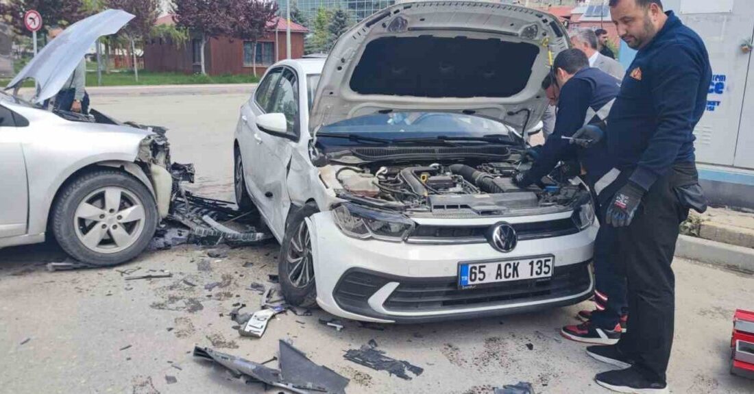 Van’da 2 otomobilin çarpışması sonucu meydana gelen trafik kazasında 1