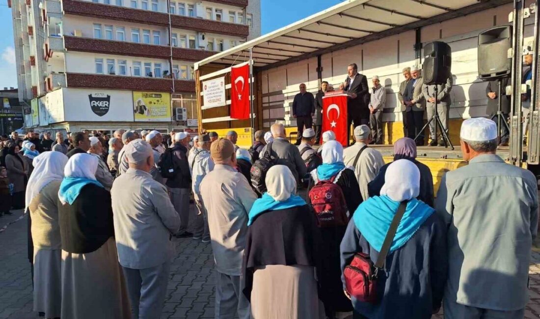 Samsun’un Vezirköprü ilçesinde 80 hacı adayı için müftülük tarafından uğurlama