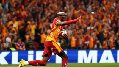 Galatasaray’ın Nijeryalı futbolcusu Victor Osimhen, Antalyaspor maçıyla bu sezon ligde