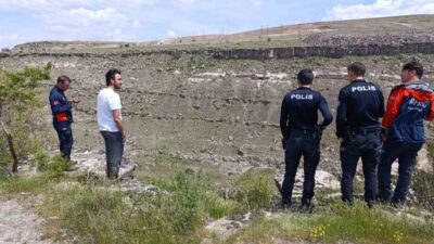 Kayseri’nin Talas ilçesinde viyadükte mahsur kalan genç ekipler tarafından kurtarıldı.