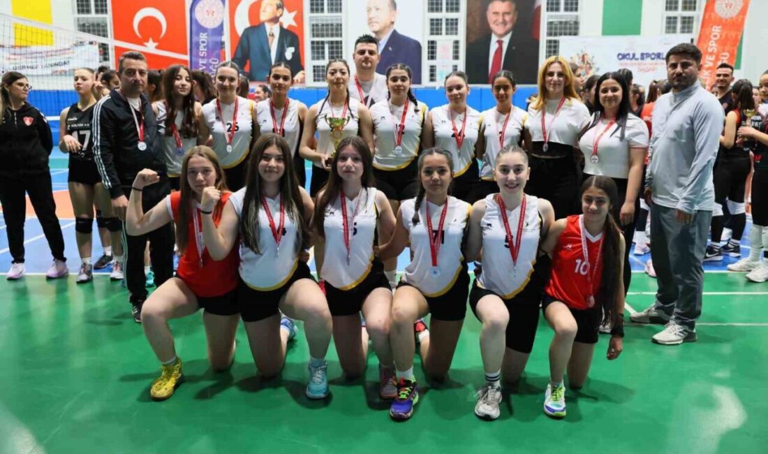 Türkiye Voleybol Federasyonu’nun 2025-2026 faaliyet takviminde yer alan Voleybol Küçük