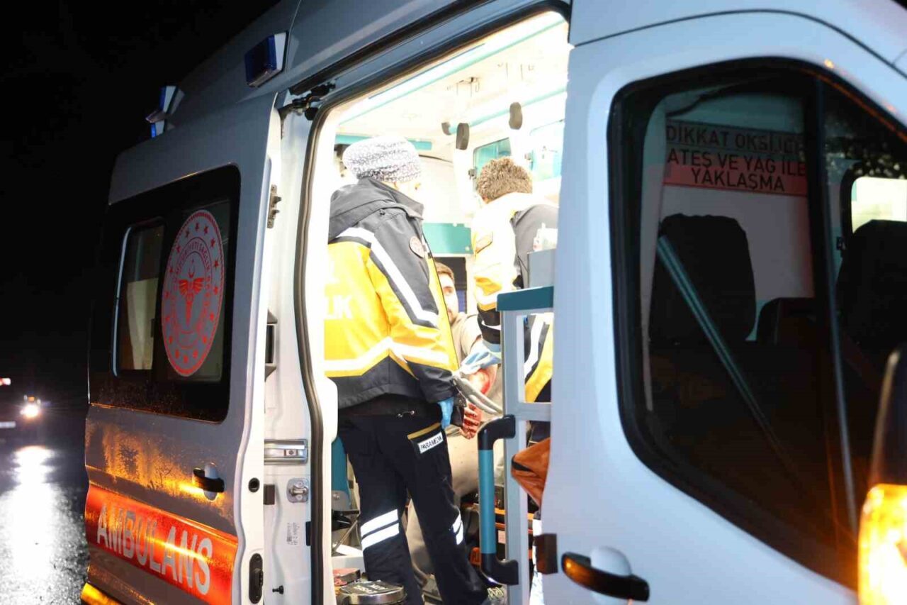Nevşehir’de yağış nedeniyle meydana gelen trafik kazasında 1 kişi yaralanırken,