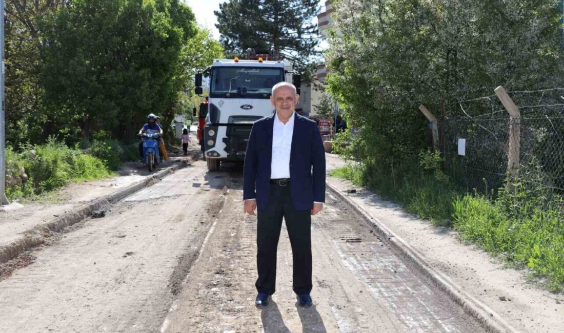 Yahyalı Belediyesi tarafından İsmet Mahallesi’nde yürütülen altyapı ve üstyapı çalışmaları