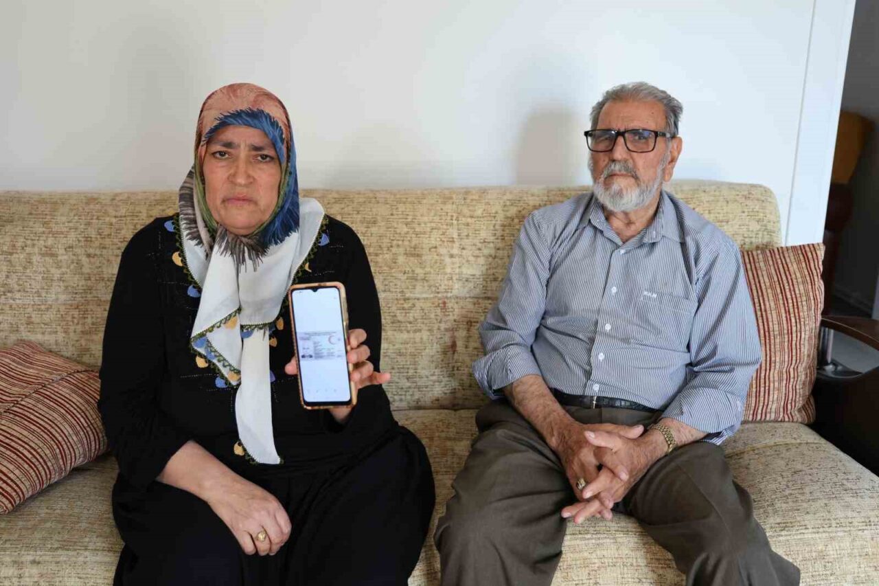 Adana’da yaşayan Şerif ve Saadet Pamuk çifti kendilerini polis olarak