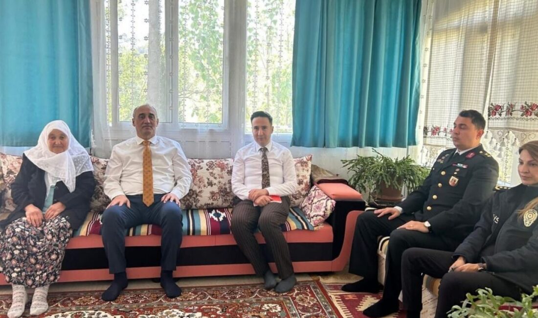 Yatağan Kaymakamı Turgay İlhan, Anneler Günü etkinlikleri kapsamında Yatağan’ın Bağyaka
