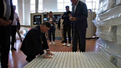 Kayseri’de yatak üretiminin yapıldığı okulda öğrenciler artık yatak yaylarını da