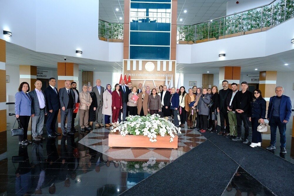 Sivas’ın kültürel ve akademik hayatına önemli katkılar sunan yazar Müjgan