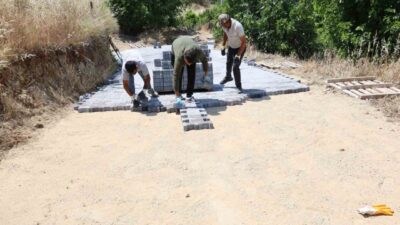 Nazilli Belediyesi, Yazırlı Mahallesi’nde yol yenileme çalışmalarına hız verdi. Belediye