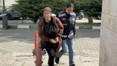 Samsun’un Canik ilçesinde yeğeninin evinden yaklaşık 750 bin lira değerinde