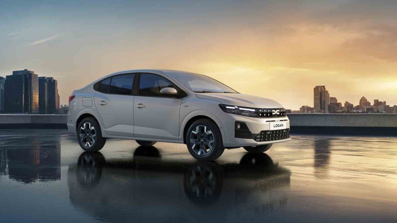Dacia’nın Logan modeli 13 yıl aradan sonra, yenilenen tasarımı ve