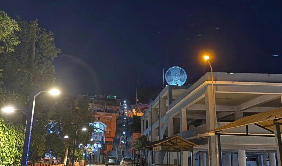Aydın’ın Yenipazar ilçesinde Belediye Başkanı Malik Ercan tarafından yenilenen Gazi