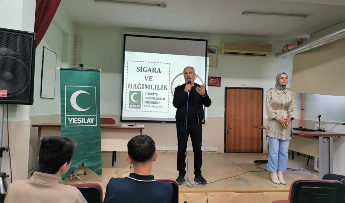Yeşilay Niğde Şube Başkanı Hayri Yıldız, bağımlılığın yalnızca madde kullanımına