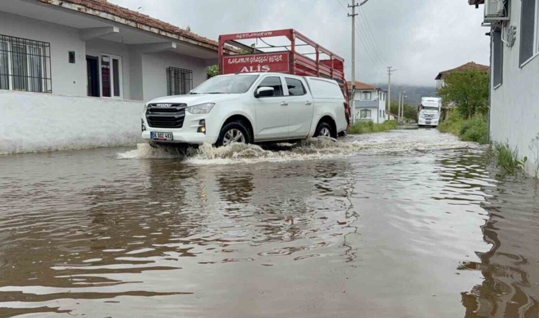 Tokat’ın Turhal ilçesinde Tokat Valiliği tarafından yapılan taşkın uyarılarının ardından