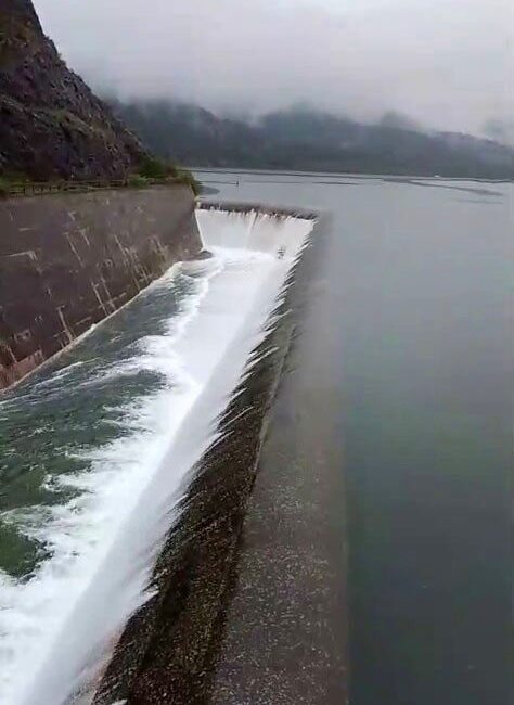 Tokat’ta Yeşilırmak’ta taşkına neden olacağı öngörülen Almus barajında, barajın tamamen