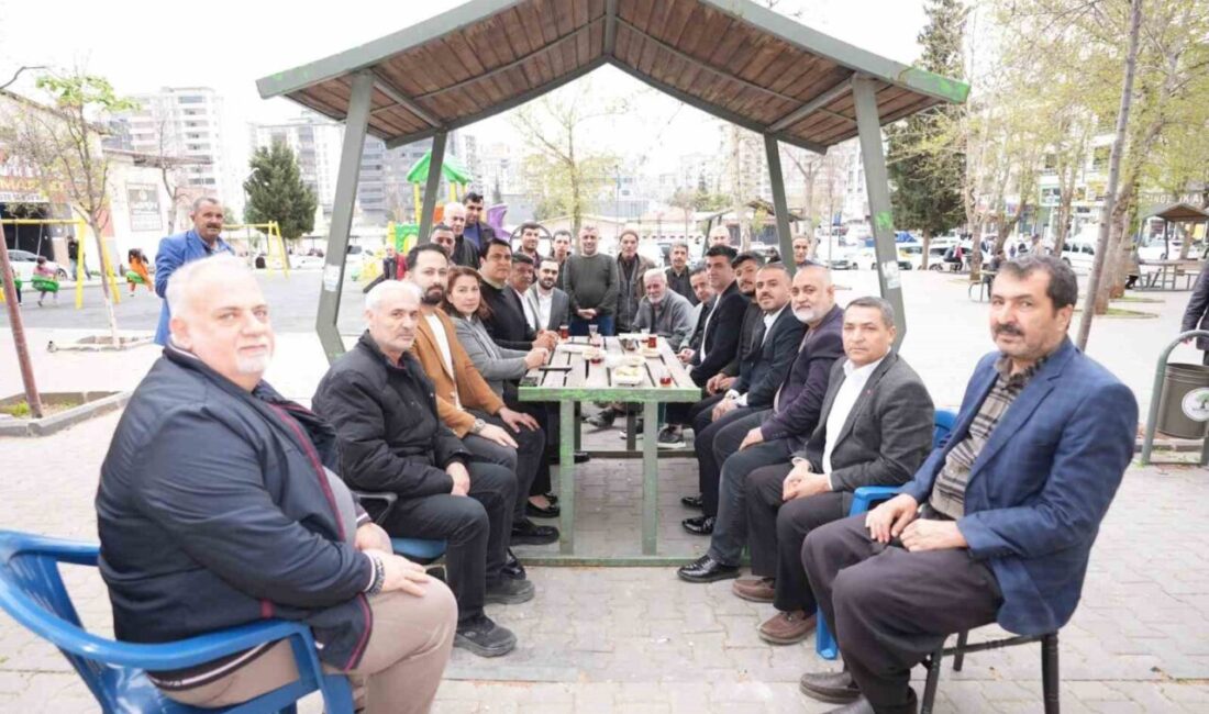 Şehitkamil Belediye Başkanı Umut Yılmaz, ilçe genelinde sürdürdüğü saha ziyaretleri