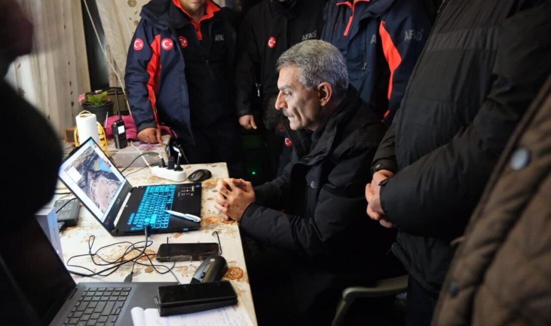 Yozgat’ın Çayıralan ilçesinde kaybolan çocuğu arama çalışmaları sürüyor. Çayıralan ilçesine