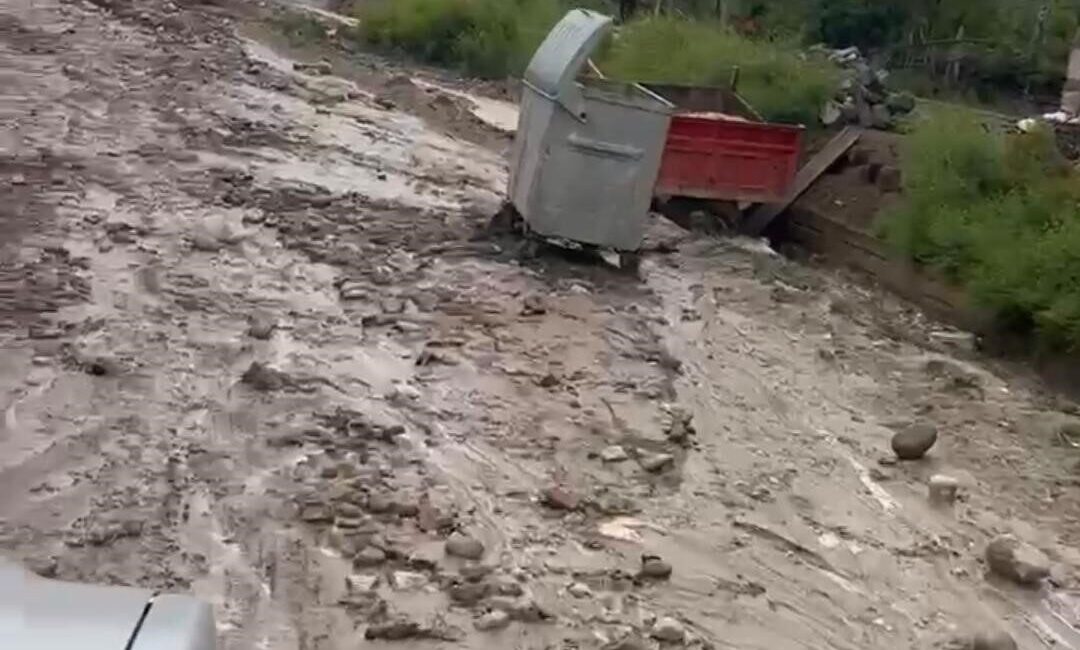 Yozgat’ta şiddetli yağışların ardından meydana gelen sel ve su baskınları