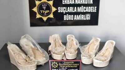 Tokat’ta narkotik ekipleri tarafından kadın ayakkabıları tabanlarına gizlenmiş eroin ele