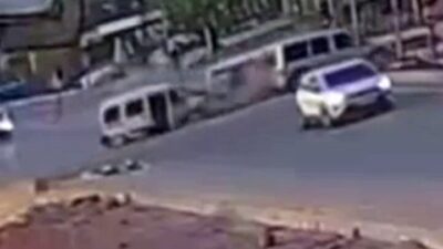 Hakkari’nin Yüksekova ilçesinde 11 kişinin yaralandığı zincirleme trafik kazası güvenlik