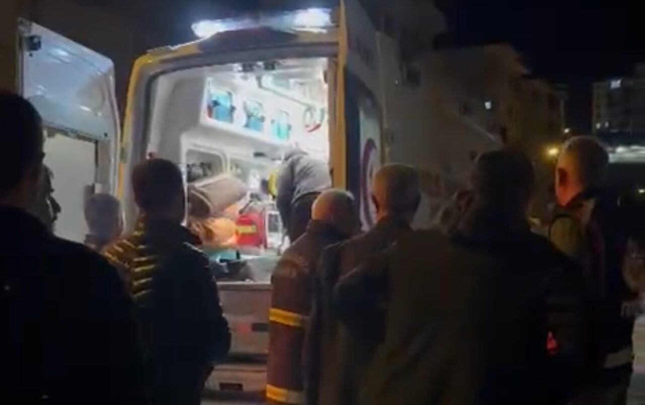 Hakkari’nin Yüksekova ilçesinde Alzheimer hastası olan 56 yaşındaki Ayfer Kızıldoğan,