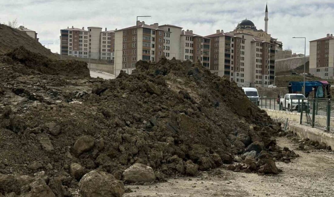 Hakkari’nin Yüksekova ilçesinde yaklaşık 1 ay önce meydana gelen toprak