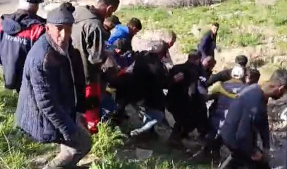 Hakkari’nin Yüksekova ilçesinde ot ve pancar toplamak için çıktığı kayalıklardan