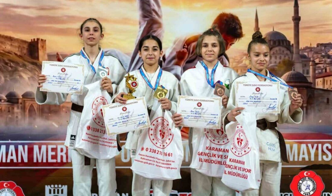 Karaman’da düzenlenen Minikler Türkiye Judo Şampiyonası’nda mücadele eden Yunusemre Belediyesporlu