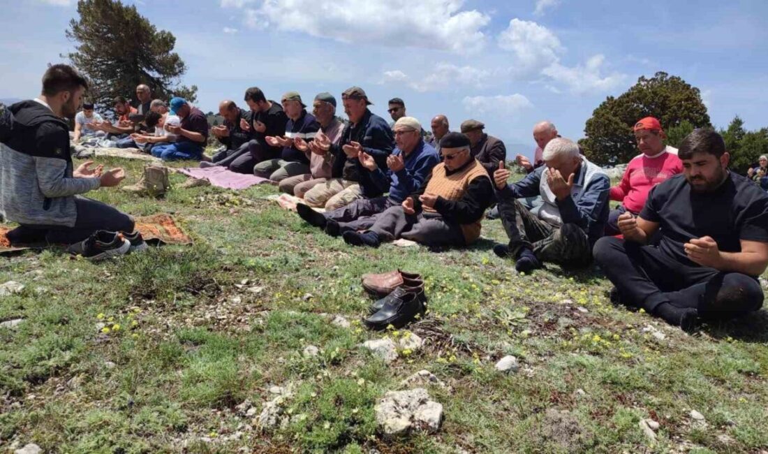 Denizli’nin Çardak ilçesine bağlı Beylerli Mahallesi’nde asırlardır sürdürülen Kimya Dede