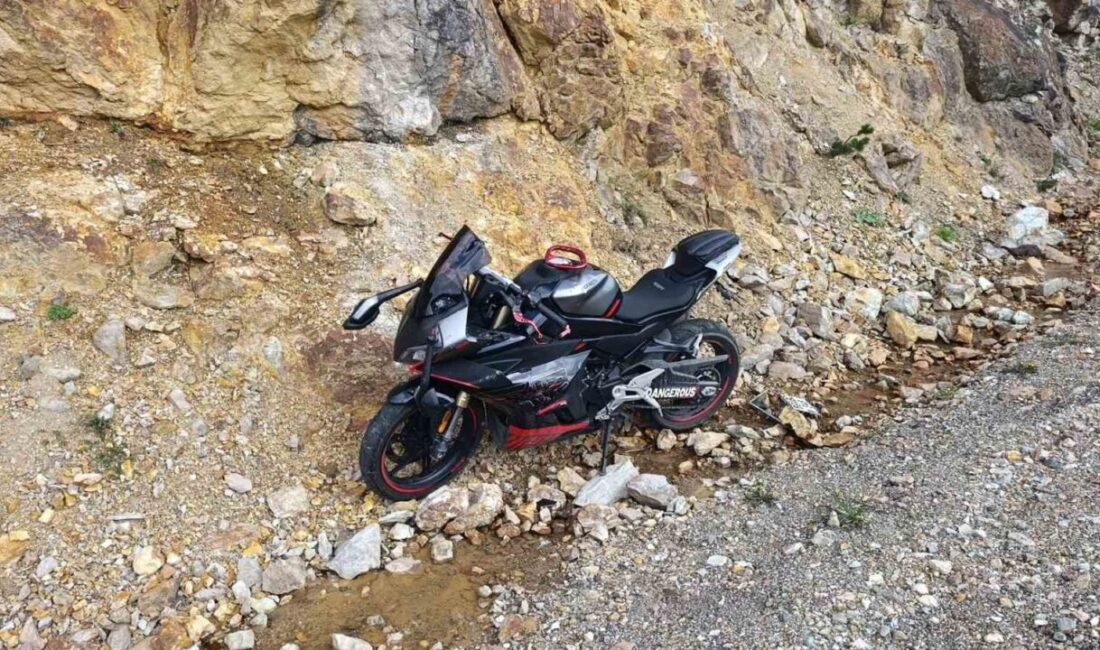 Gümüşhane’nin Zigana Dağı mevkiinde meydana gelen motosiklet kazasında 1 kişi