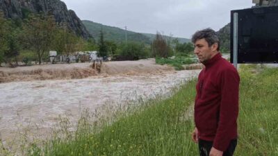Tokat’ın Zile ilçesinde etkili olan sağanak sonrası barajlarla derelerin taşmasıyla
