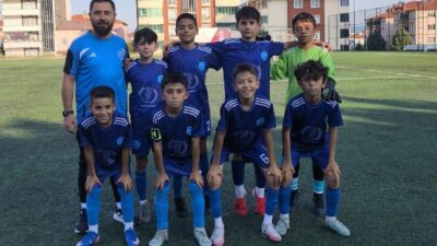 Bilecik U11 Gençler Ligi’nde 3 grupta oynanan müsabakalarla devam ederken,