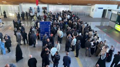 Diyanet İşleri Başkanlığı organizasyonuyla hac ibadetini yerine getiren 193 kişilik