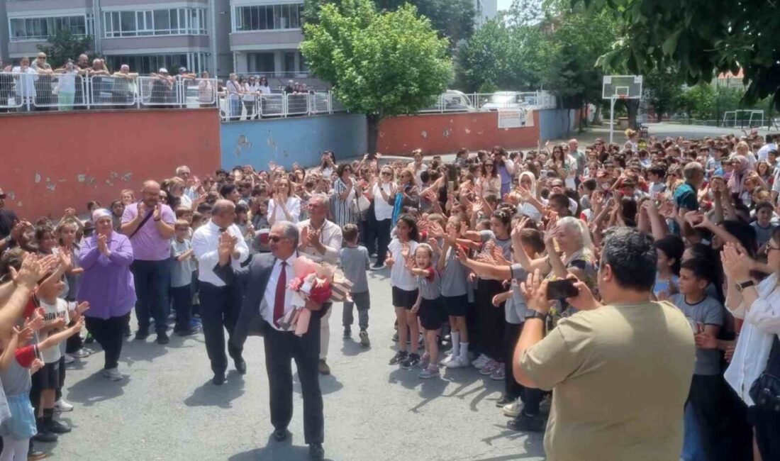 Edirne merkez Plevne İlköğretim Okulu Müdürü Zafer Tekçe, 44 yıllık