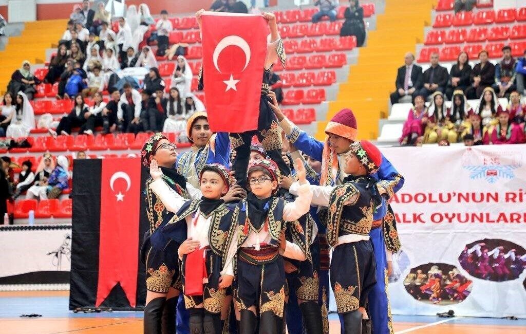 Kars Valisi Ziya Polat, eğitimde kaliteyi artırmayı hedefleyen “Kars’ta Akılcı