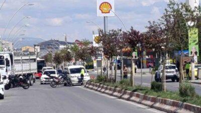 Ağrı’da adliye ek hizmet binası yakınında bulunan şüpheli sırt çantası,