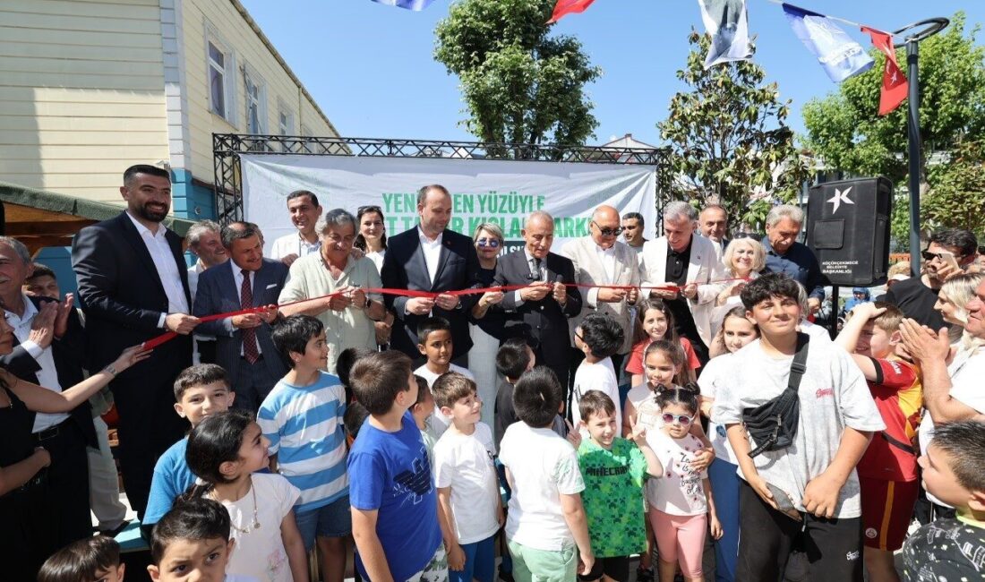 Küçükçekmece Belediyesi tarafından baştan sona yenilenen Ahmet Taner Kışlalı Parkı,