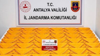 Antalya’nın Alanya ilçesinde jandarma ekiplerince düzenlenen uyuşturucu operasyonunda gözaltına alınan