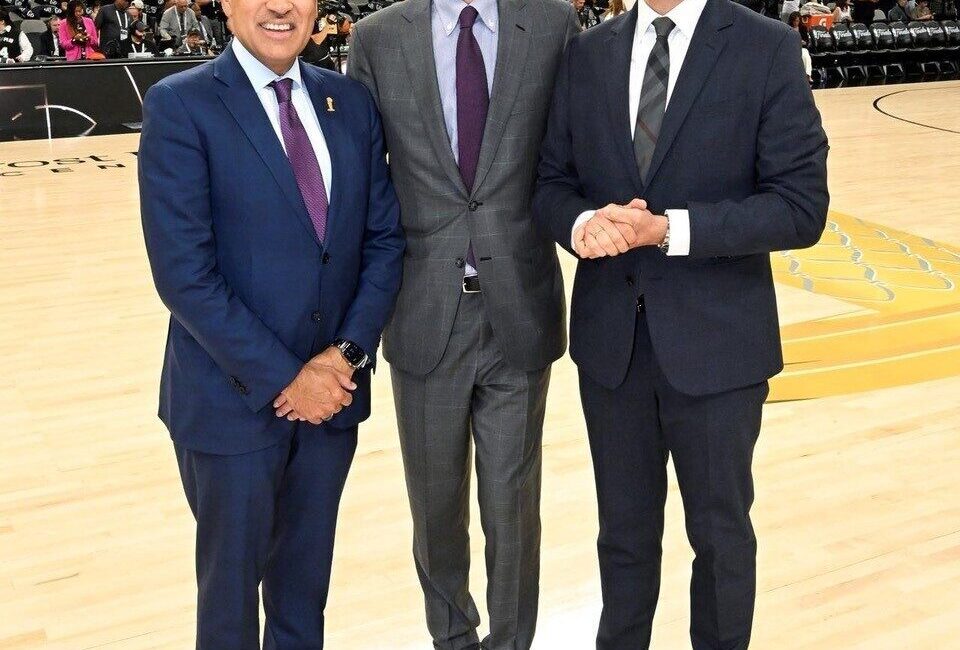 FIBA Genel Sekreteri Andreas Zagklis, San Antonio’da düzenlenen medya buluşmasında,