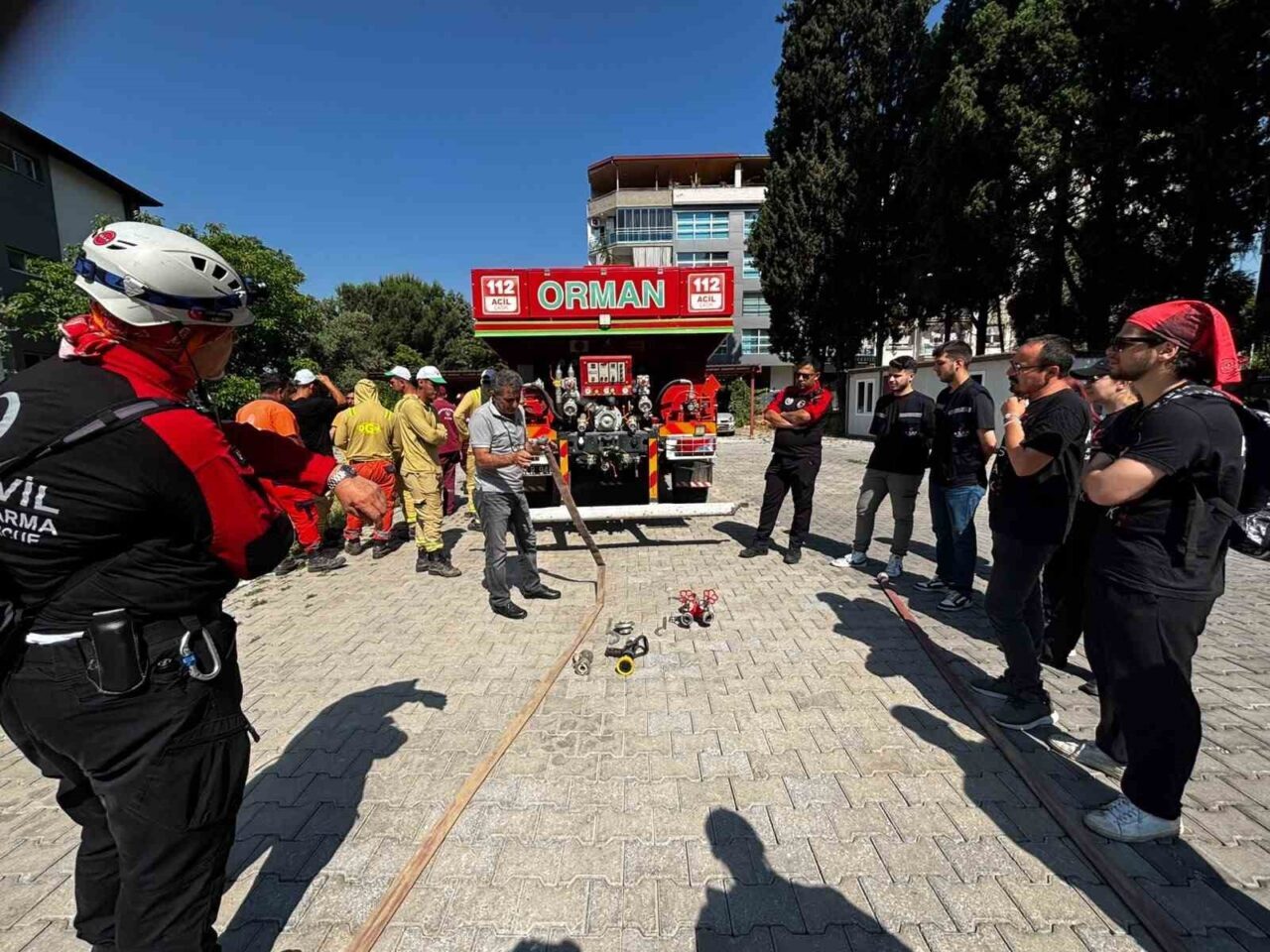 Acil Sivil Arama Kurtarma (ASAK) Aydın İl Temsilciliği bünyesinde faaliyet