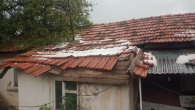 Eskişehir’in Çifteler ilçesinde aşırı sağanak yağış sonucunda müstakil bir evin