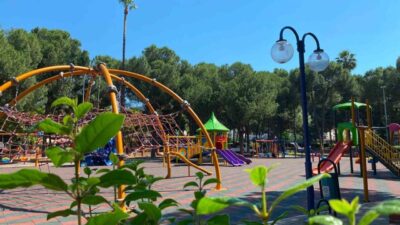 Aydın Büyükşehir Belediyesi Park ve Bahçeler Dairesi Başkanlığı ekipleri tarafından