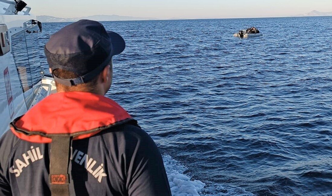 Aydın’ın Didim ilçesinde iki farklı düzensiz göçmen olayında 34 düzensiz