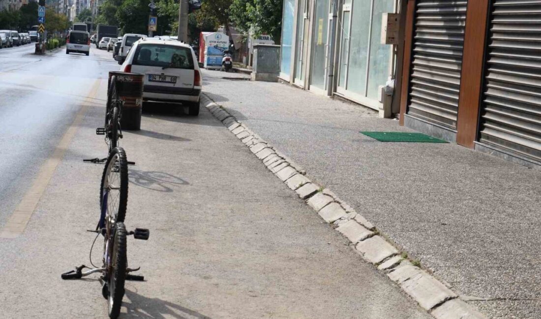 Araç yoğunluğunun her geçen gün arttığı Aydın’da yaşanan trafik ve