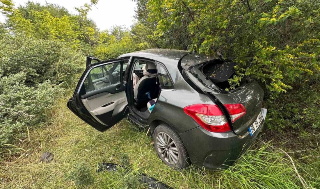 Çanakkale’nin Ayvacık ilçesinde bir otomobilin şarampole yuvarlanması sonucu meydana gelen