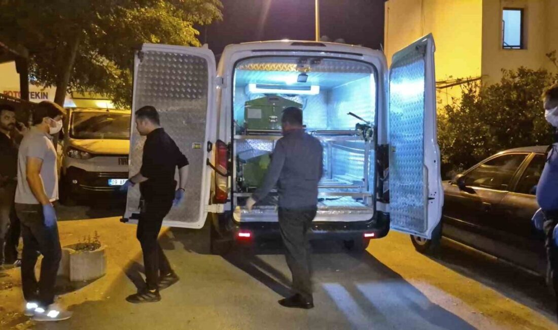 Muğla’nın Bodrum ilçesinde engelli oğluyla yaşayan bir kişi, yatağında ölü